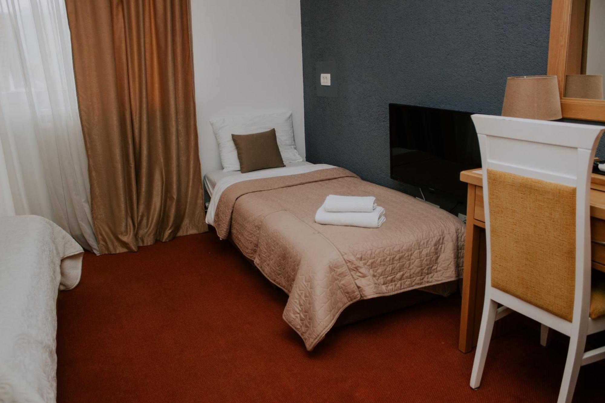 Hotel Serdar Mojkovac Habitación foto
